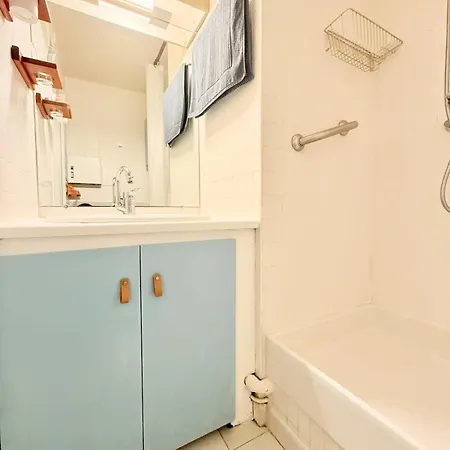 La Voile Bleue - 130 Metres From The