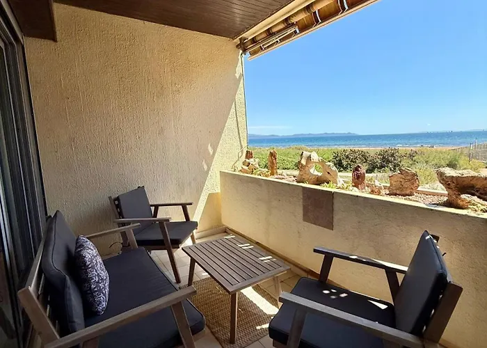 Appartement La Voile Bleue - 130 Metres From The Hyères